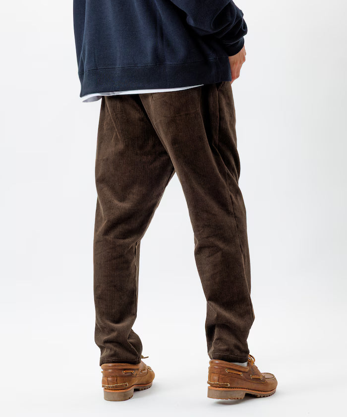 Basic Silhouette Corduroy Easy Pants 【Limited Edition】