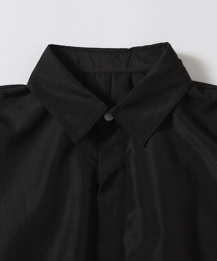 Switch Short Sleeve Hem Code Blouse
