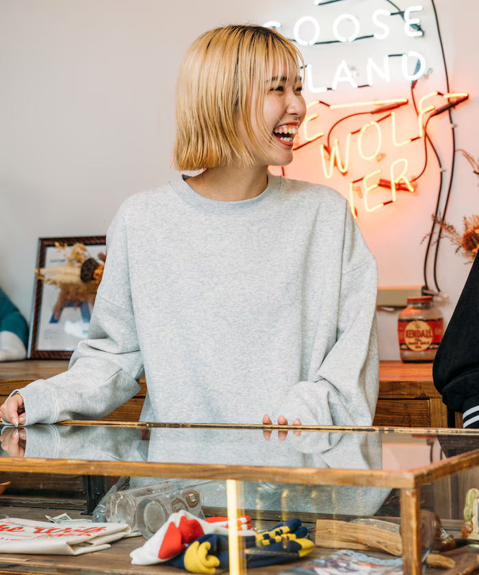 SHE WOLF DINER×FREAK'S STORE/She Wolf Diner Exclusive Big Silhouette Back Embroidered Crewneck Sweatshirt/WOLF [Limited Edition]
