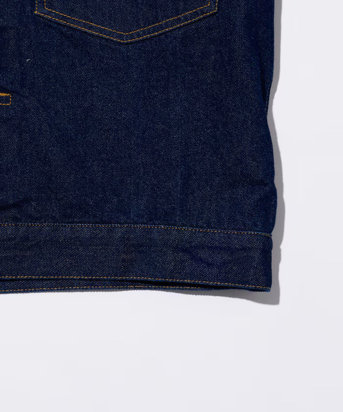 Short-Length Relaxed Denim Trucker Jacket