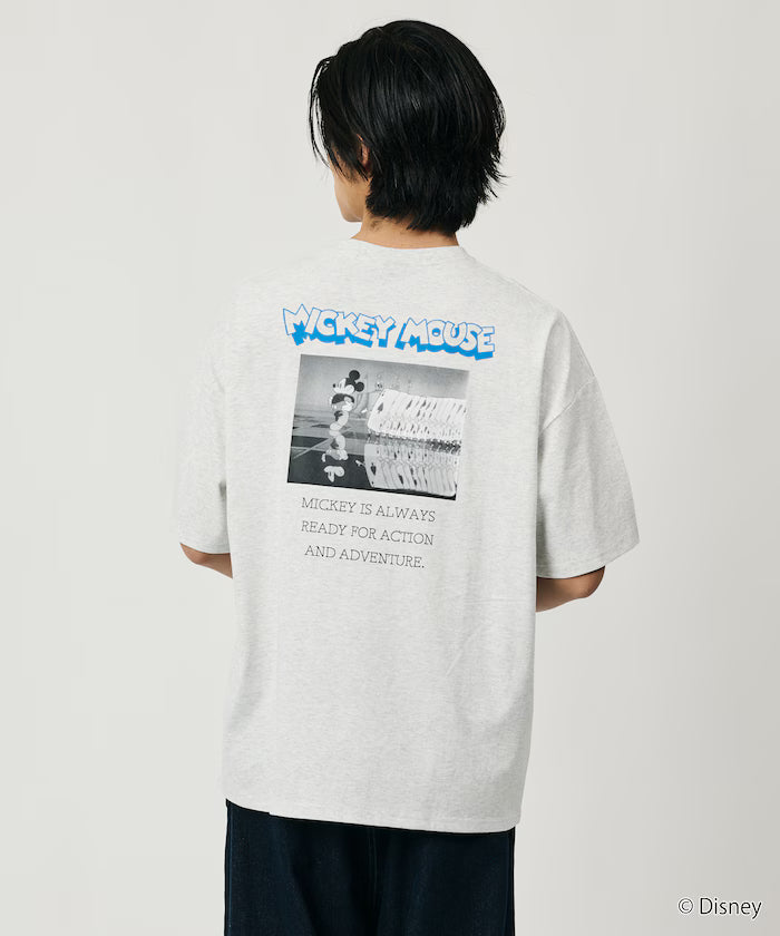 DISNEY/Mickey Mouse/Monochrome Back Print Crew Neck T-Shirt/Scene [Limited Edition]