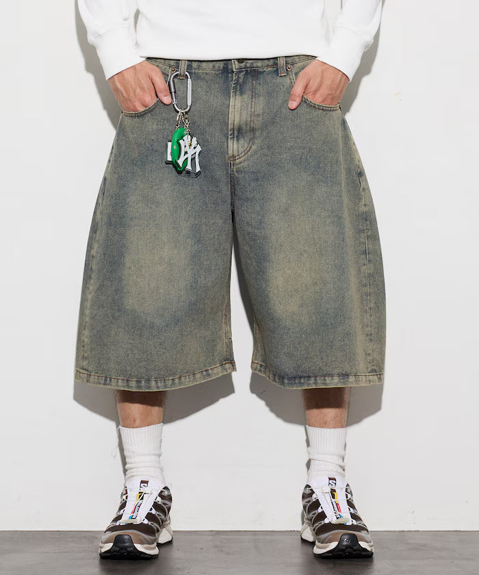 Wide Silhouette Vintage Processed Cropped Curve Denim Shorts