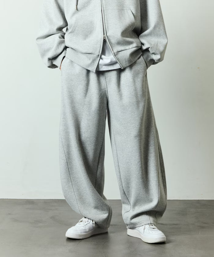 Wide Silhouette Bonding Barrel Leg Sweatpants 【Limited Edition】