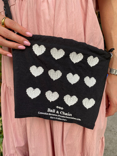 KOBE limited HEART (Kobe Limited Heart) Pouch #01 BLACK-301448 - Black