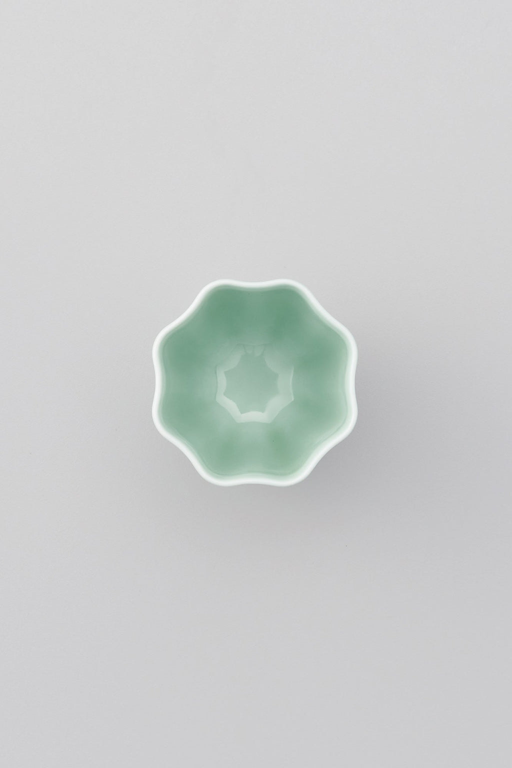 PORCELAIN POTTERY TEA CUP