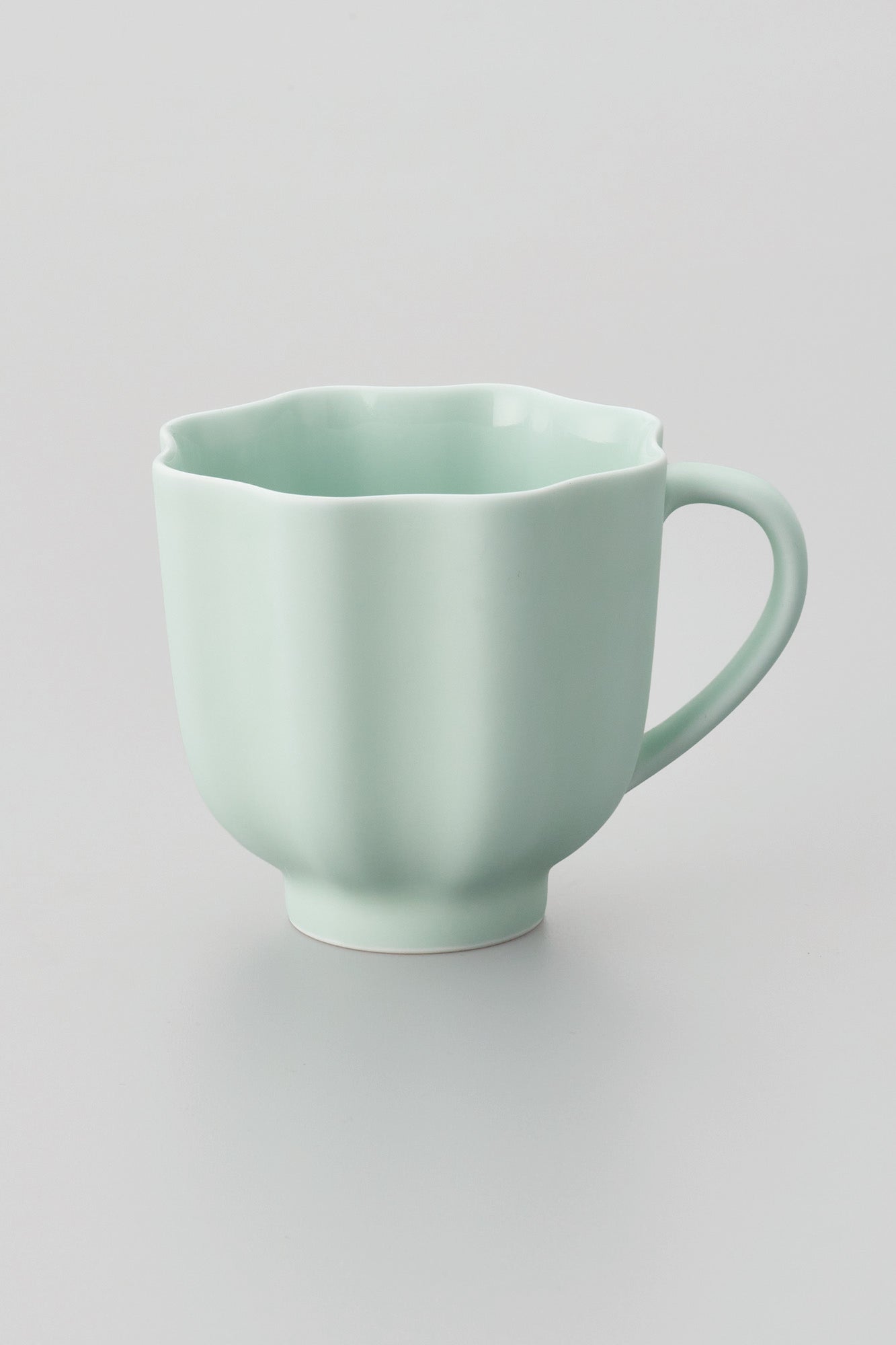 PORCELAIN POTTERY TEA MUG - CLEARLY AQUA