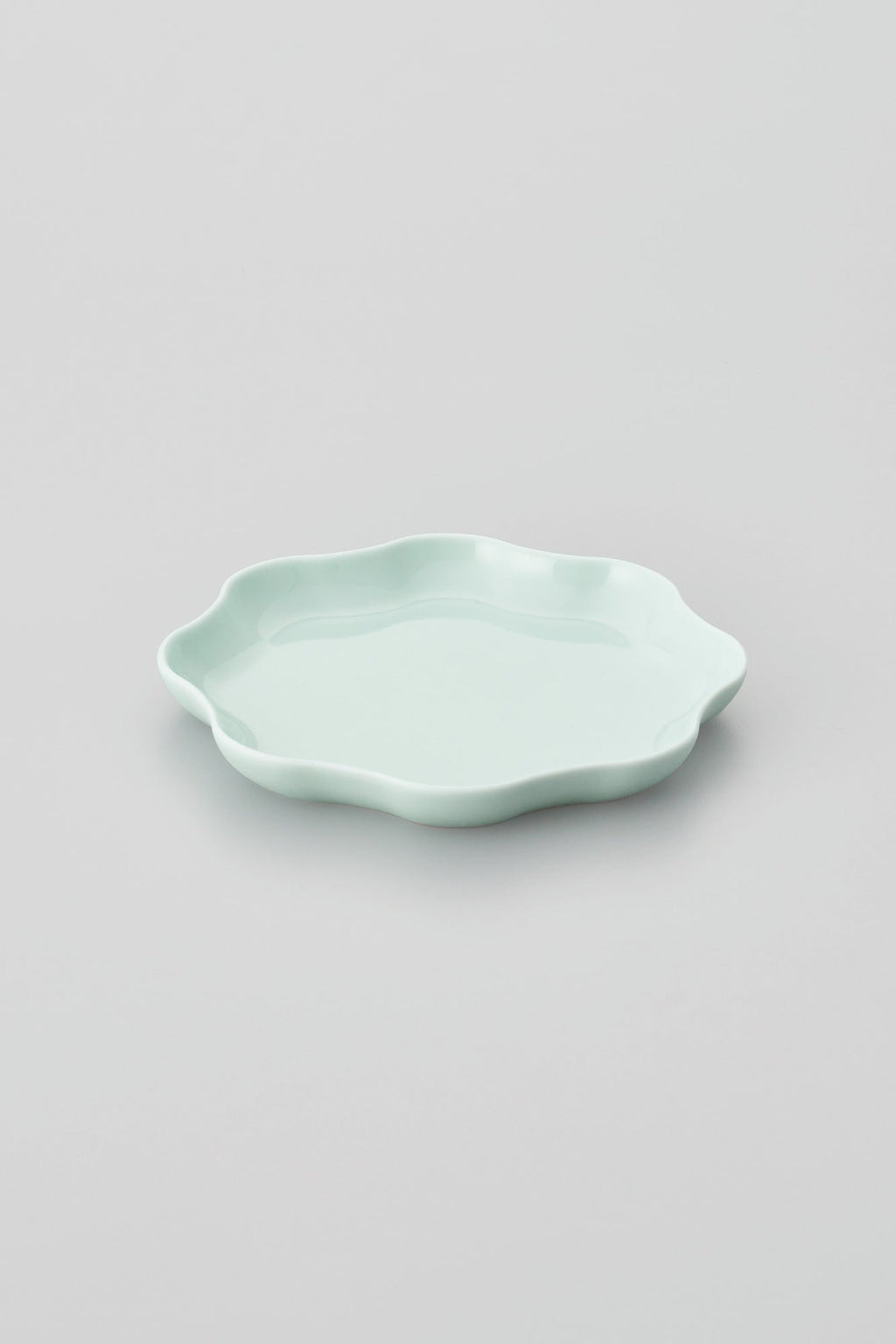 PORCELAIN POTTERY PLATE SMALL - CLEARLY AQUA