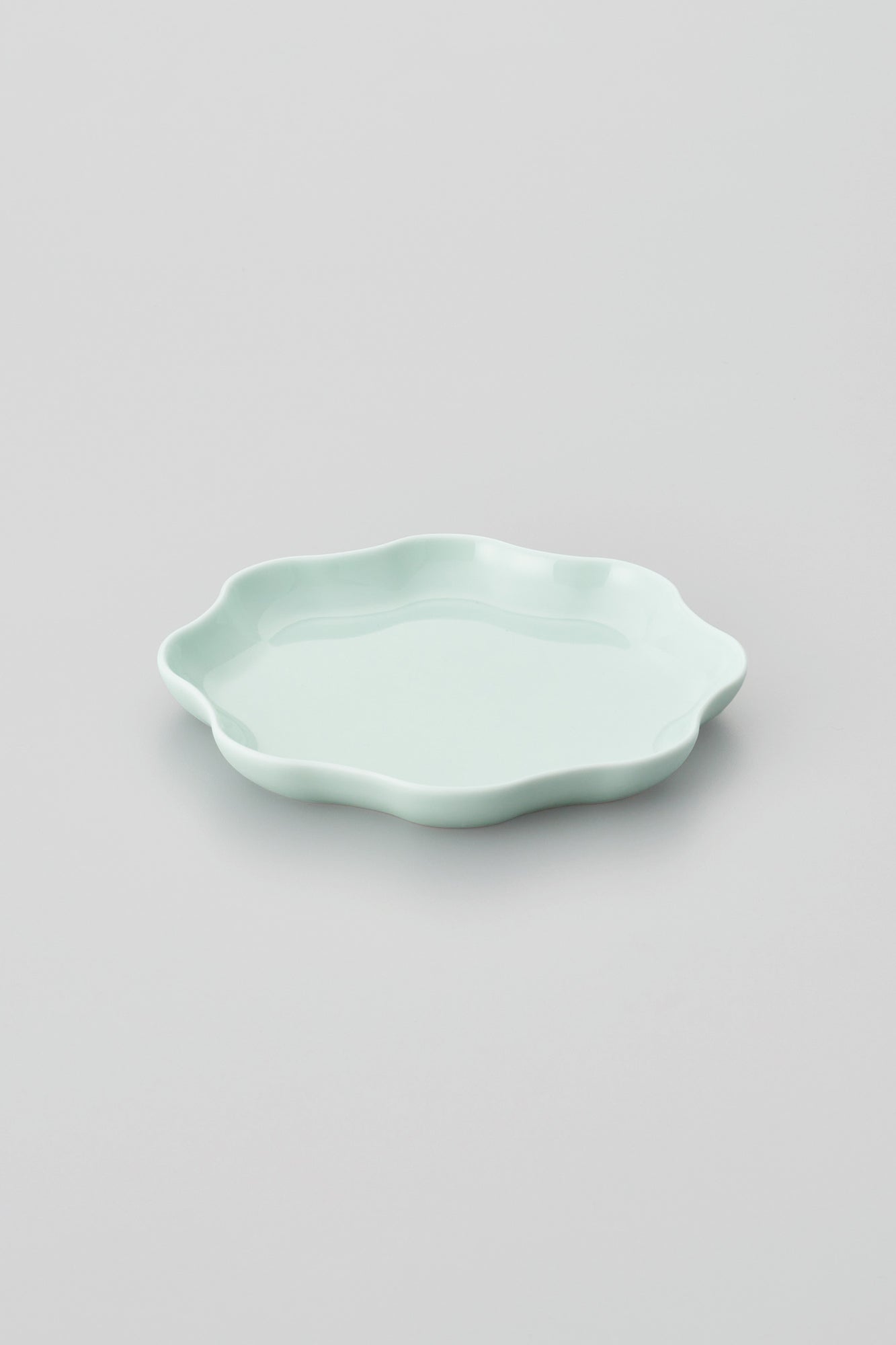 PORCELAIN POTTERY PLATE SMALL - CLEARLY AQUA
