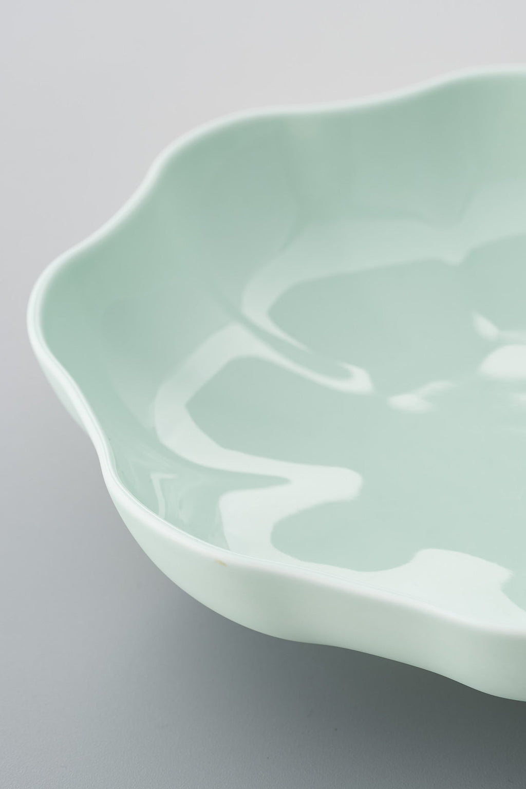 PORCELAIN POTTERY BOWL LARGE