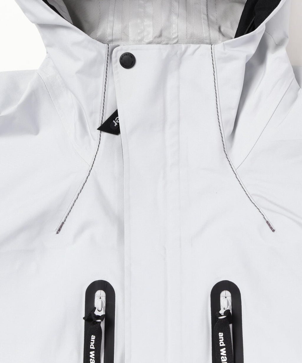 2.5L hiker rain jacket