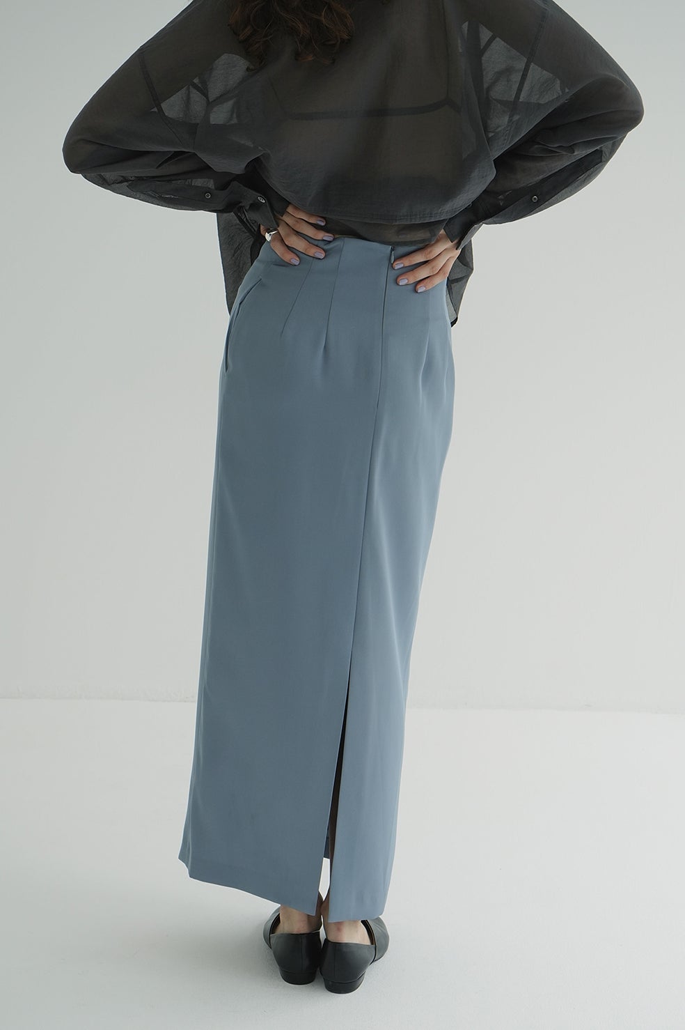 HIGH WAIST STRAIGHT SATIN SKIRT
