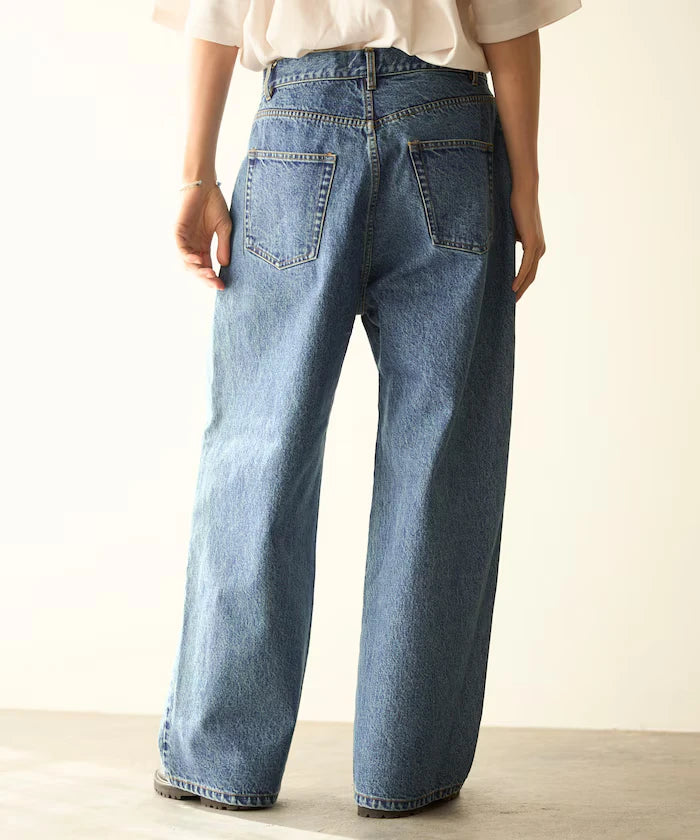 Design Tuck Japan Denim / Wide Silhouette