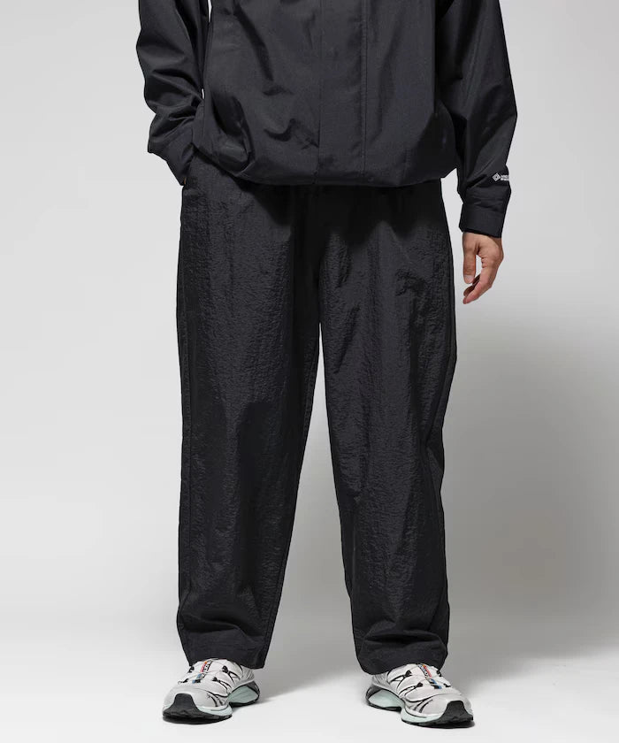 Wide Straight Nylon Track Pants / Tapered Silhouette Easy Nylon Pants
