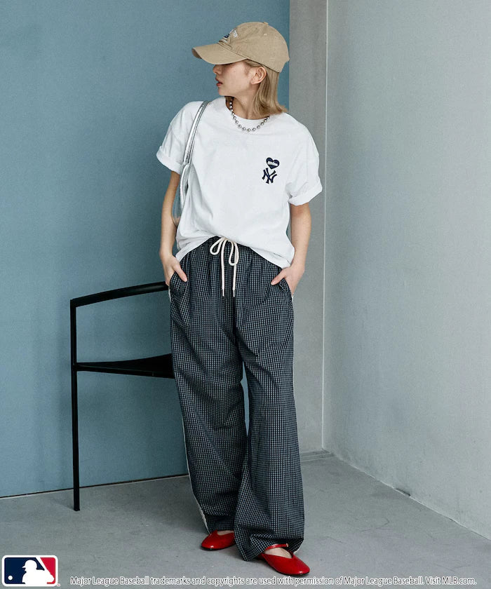 MLB One Point Heart T-Shirt