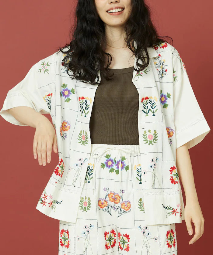 Patchwork Flower Embroidery Shirt