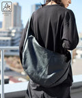 Leather Banana Big Shoulder Bag / Leather Banana Big Shoulder / Messenger Bag / Cowhide / Water-Repellent Leather