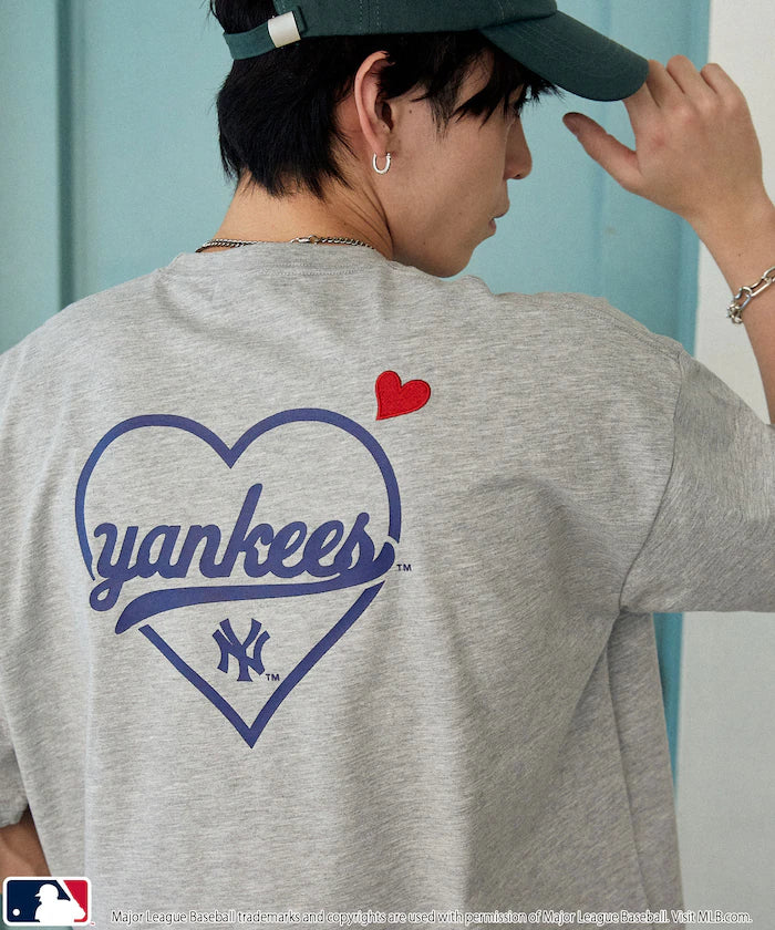 MLB Back Print Heart T-Shirt