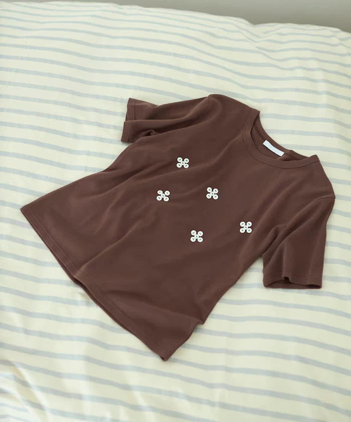Shell Button Flower Motif Cotton Modal T-Shirt
