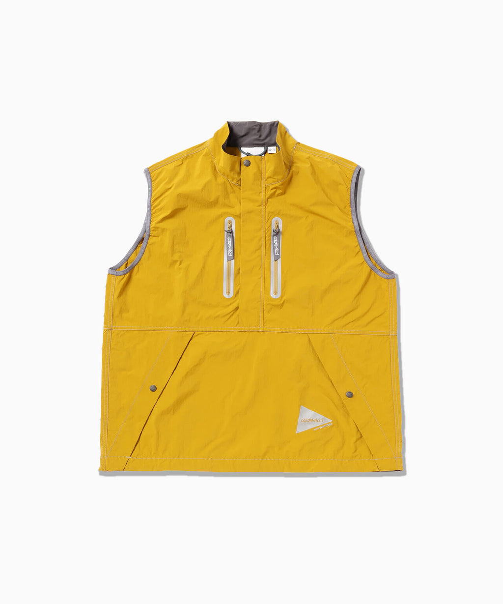 Gramicci × and wander  brushed nylon vest