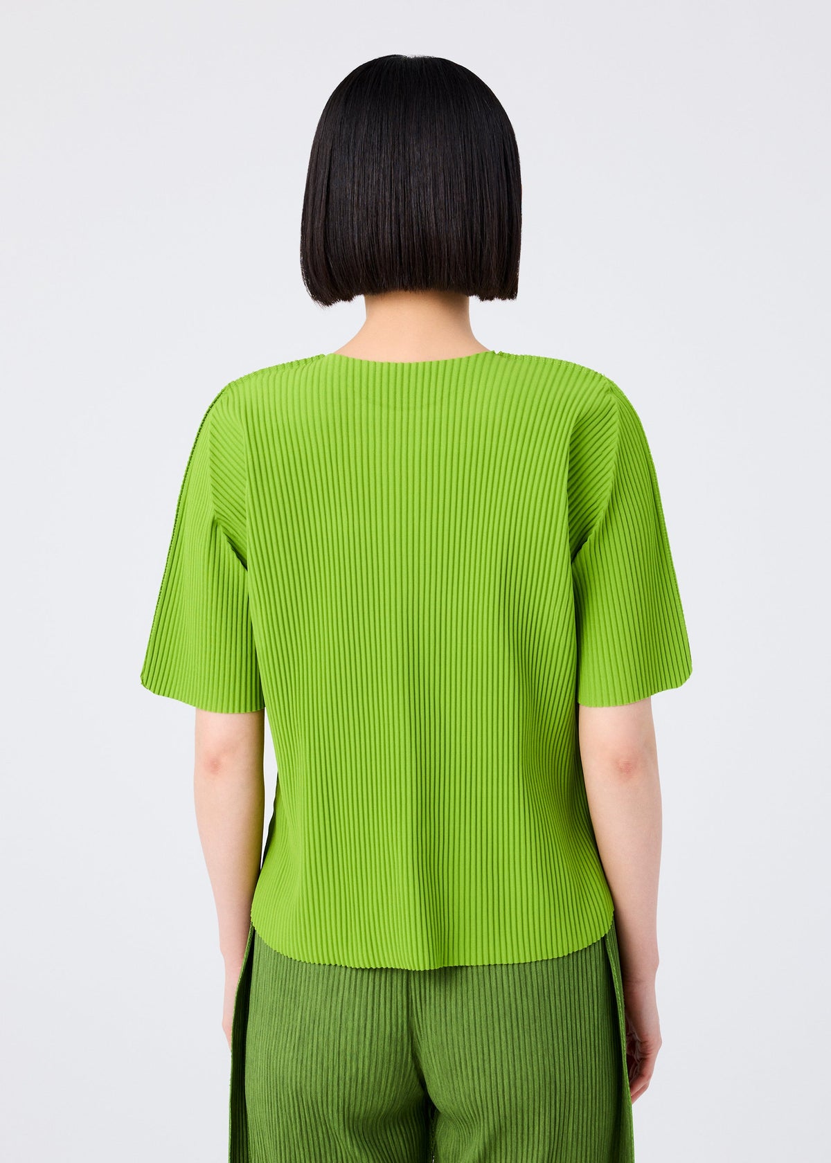 Round Pleats