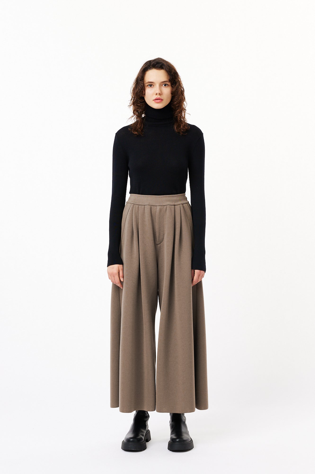 WOOL RIB HIGHNECK TOP