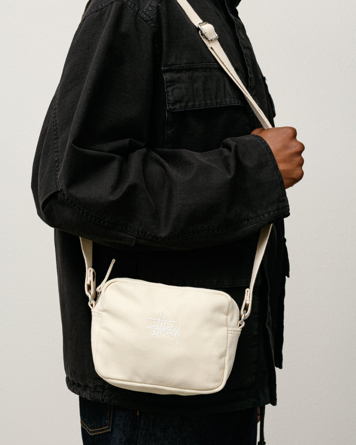 CANVAS POUCH