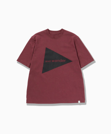 and wander logo SS T