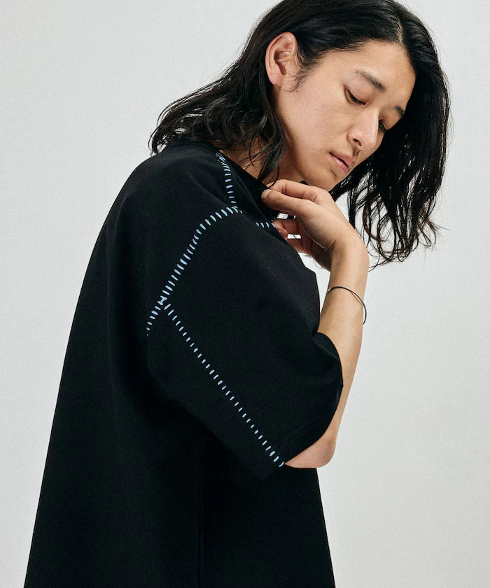 Box Silhouette Contrast Ladder Stitch Crew Neck T-Shirt