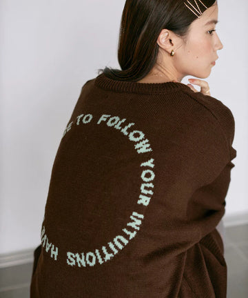 Sweat-like Lettered Knit / Jacquard Knit