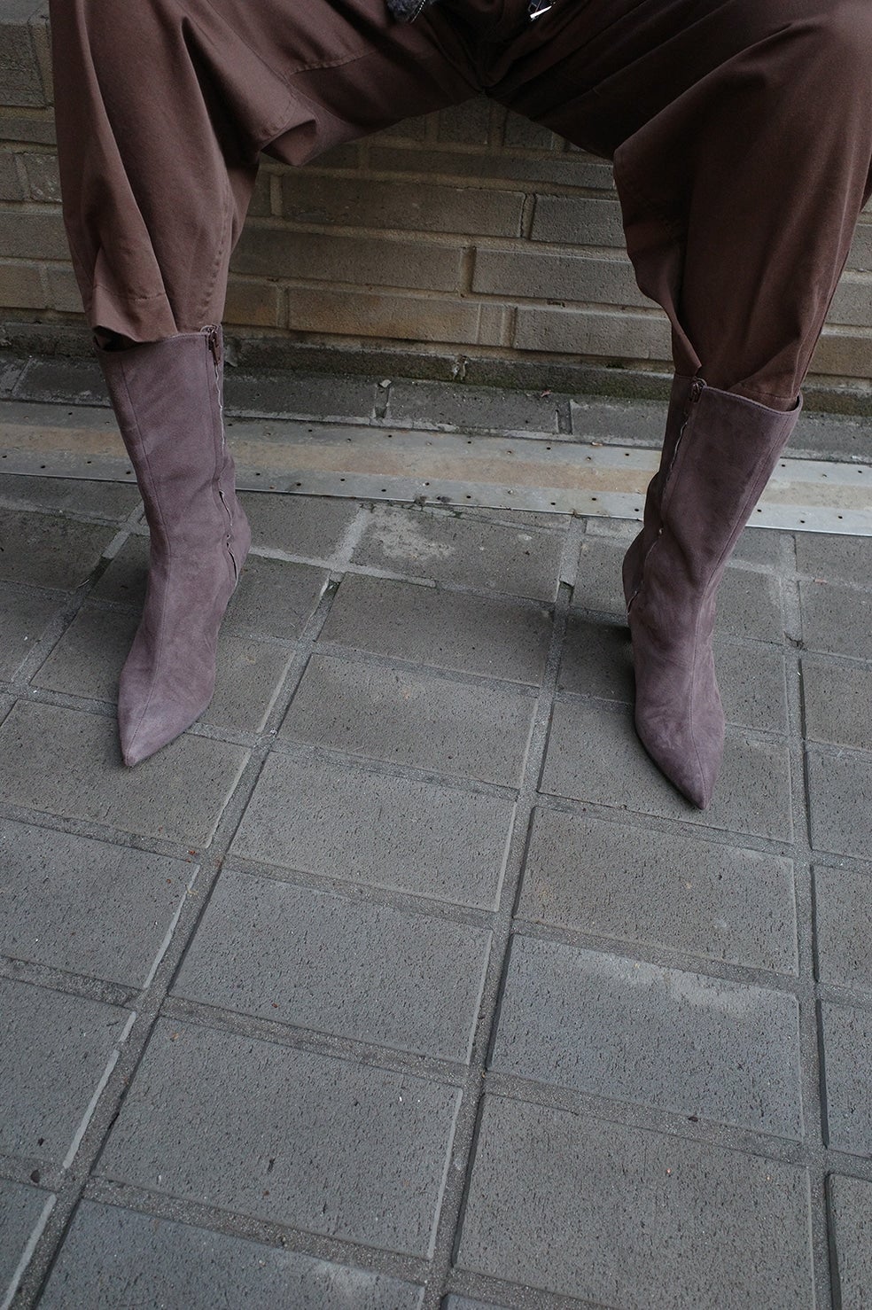 SLIM SUEDE BOOTS