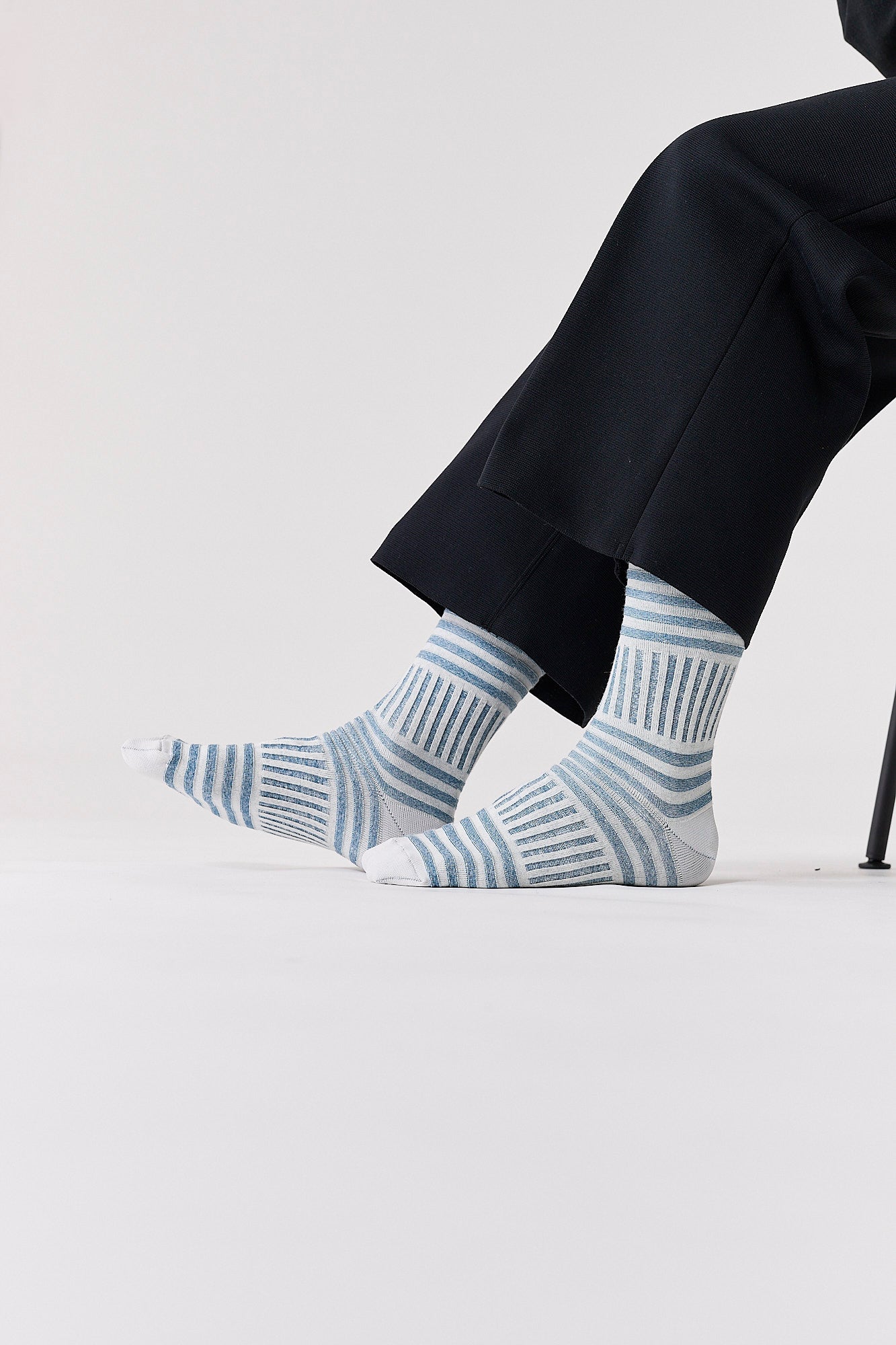 GARTER RIB SOCKS