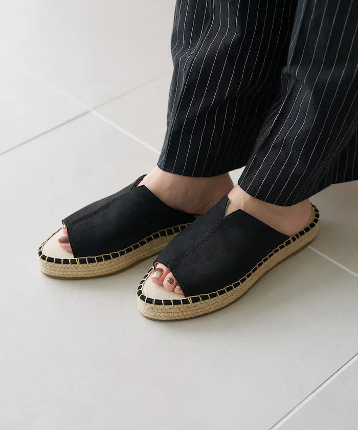 Espadrille-style sandals [36-38 size range]