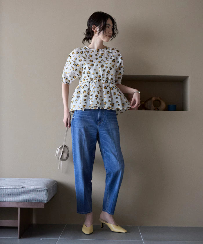 Flower Sheer Jacquard Volume Sleeve Peplum Blouse / 5 Minutes Sleeve