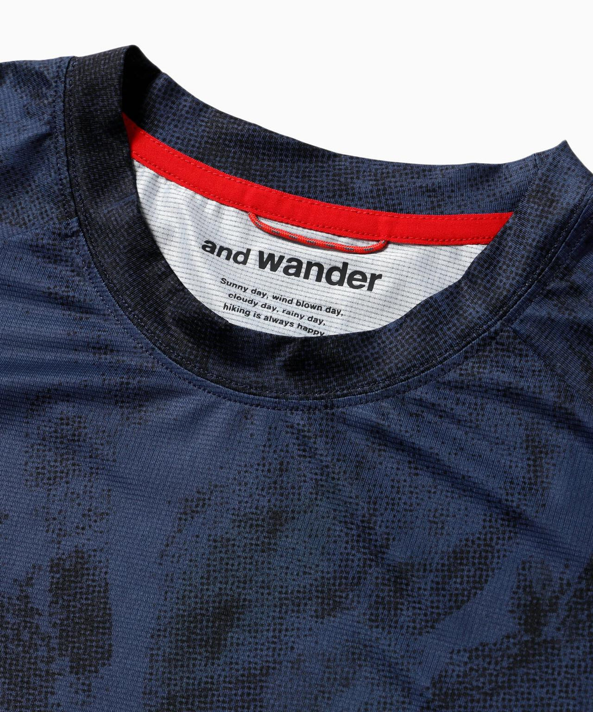 Altra × and wander  graphic SS T