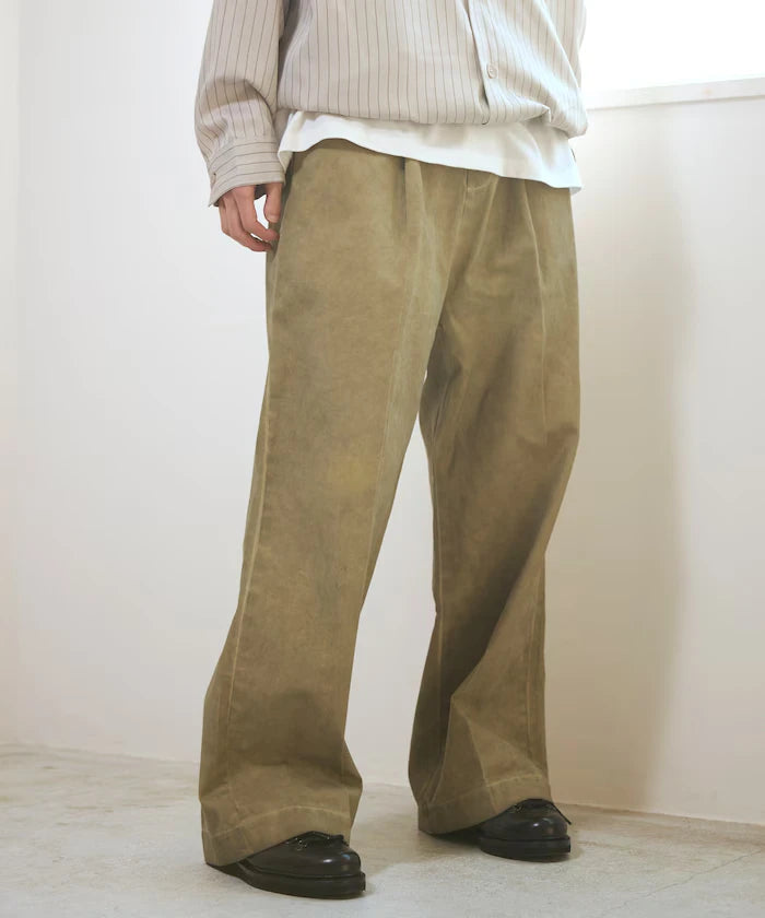 Fade processing cotton tuck wide pants