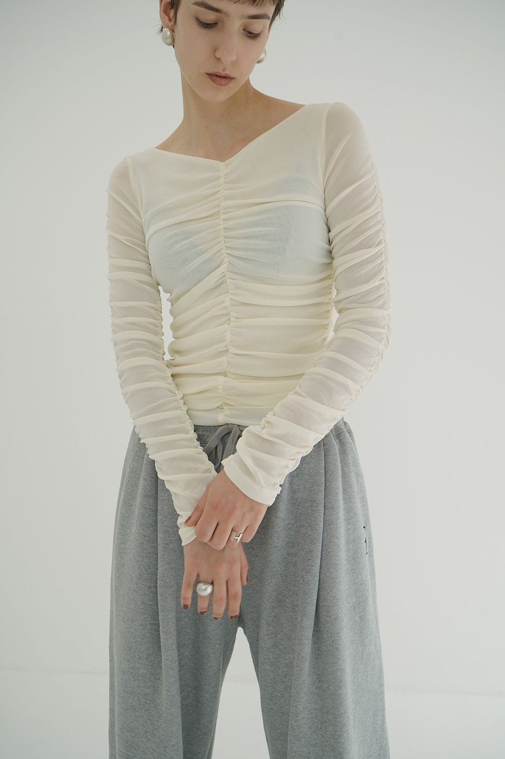 W TULLE SHIRRING TOPS