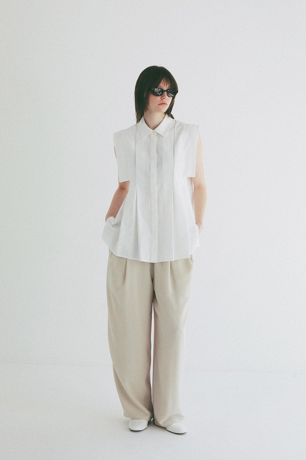 PANELL PLEAT SQUARE SLEEVE SHIRTS
