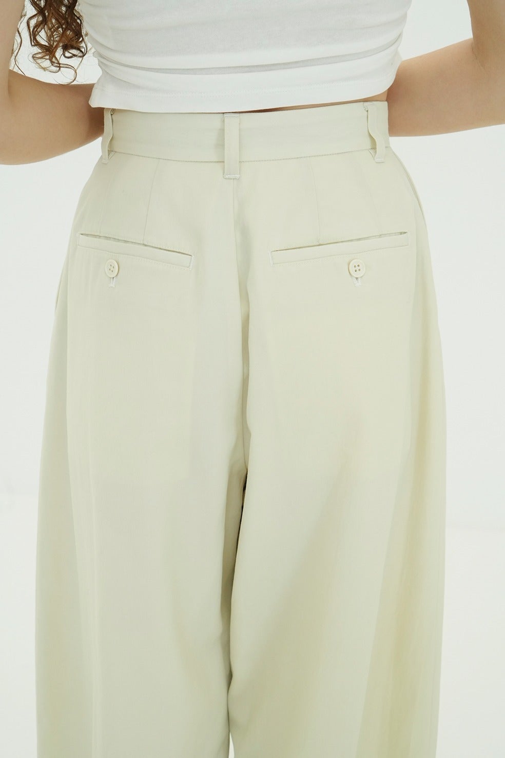 WOOL NYLON TUCK PANTS