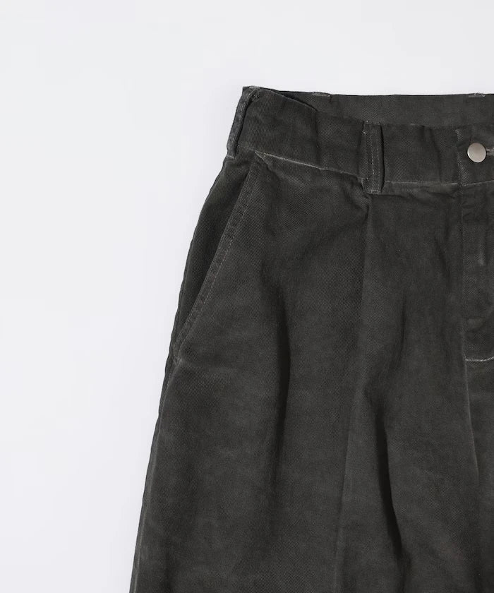 Fade processing cotton tuck wide pants