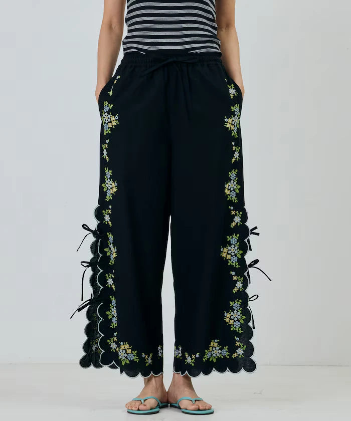 India Scallop Floral Embroidery Pants