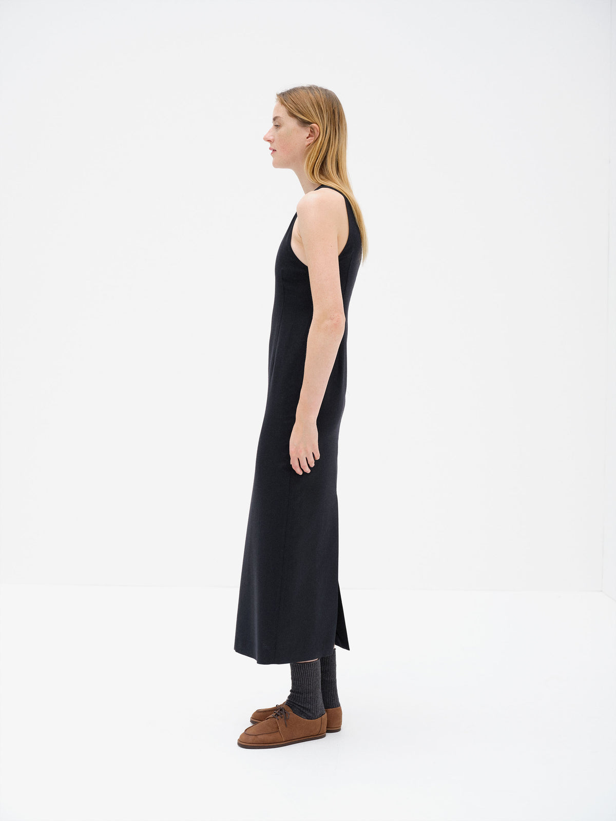 TENSE WOOL DOUBLE CLOTH SLEEVELESS DRESS
