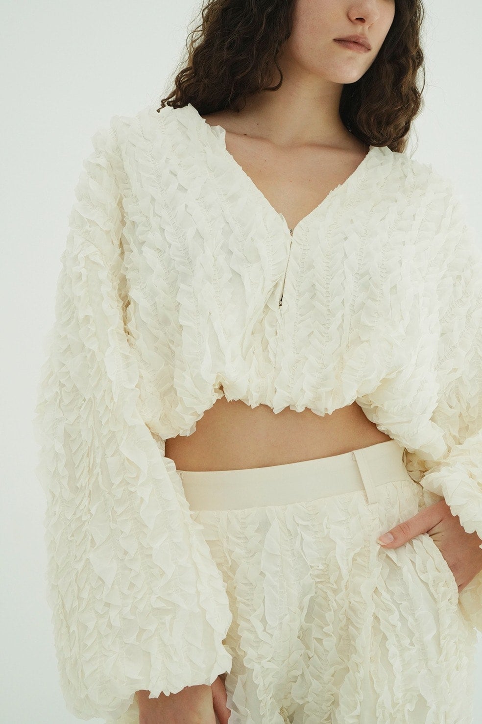 TOPSTITCHED FRILL BOLERO