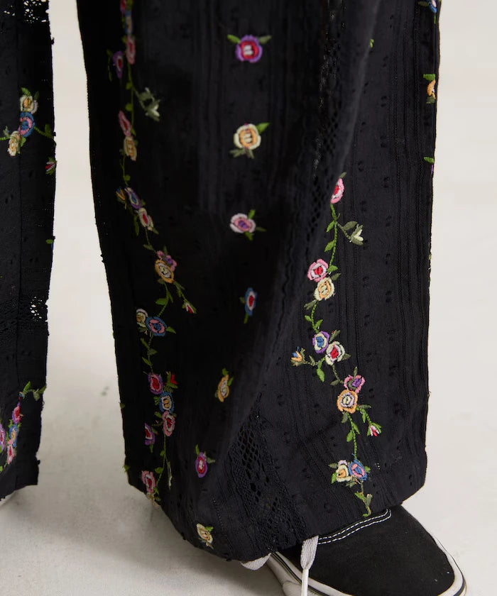 Dobby Floral Embroidery x Lace Pants