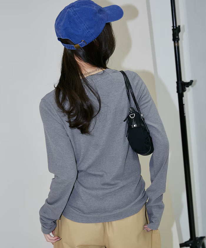 Layered-style V-neck cardigan limited edition