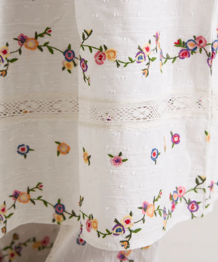 Dobby Floral Embroidery x Lace Dress