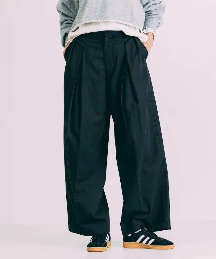 Tuck Wide Slacks Pants