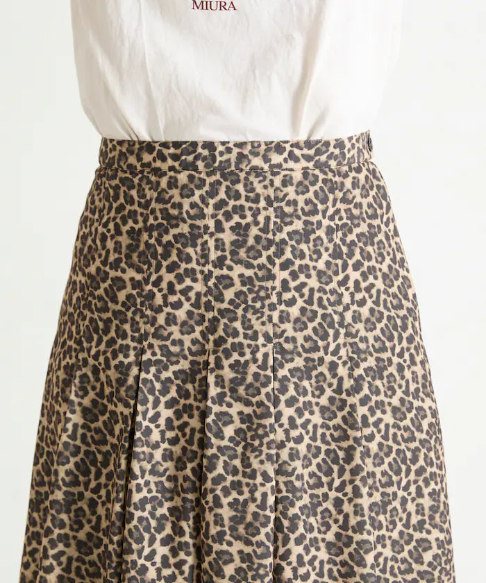 Double-Tuck Long Skirt