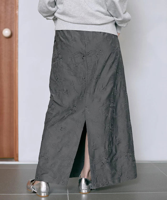 Flower Embroidery I-Line Easy Skirt