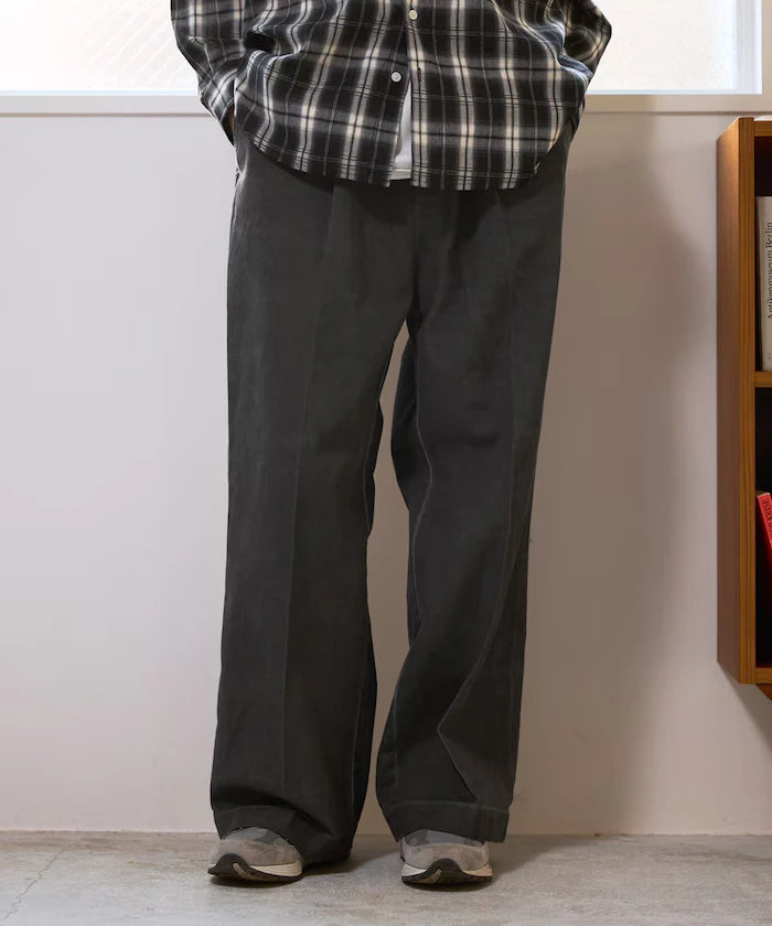Fade processing cotton tuck wide pants