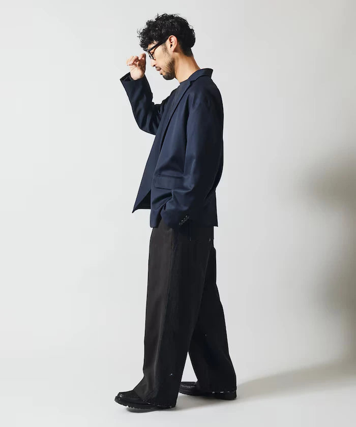 Sleeve-Contrast Tailored Jacket / Relaxed Fit